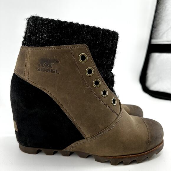 Sorel Joanie Sweater Wedge Boots Slip On Waterproof Snow Leather Tan Black 8.5 - Picture 3 of 7